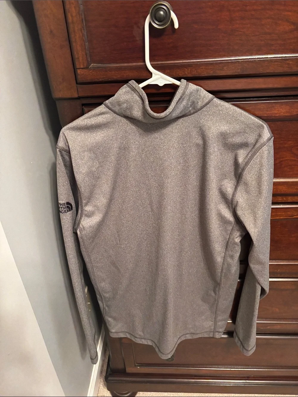 The North Face Men's Heather Gray Half-Zip Pullover
